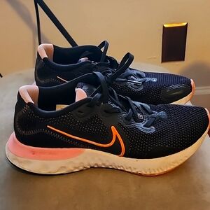 NIKE RENEW barely used